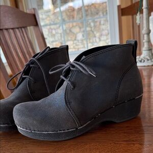 Women's Dansko grey w/ blue shimmer Suede Ankle Boots